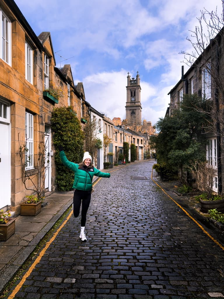 1DED4536 594C 489E A9E9 A053EF0AEC37 1 105 c 55.9567N 3.2064W