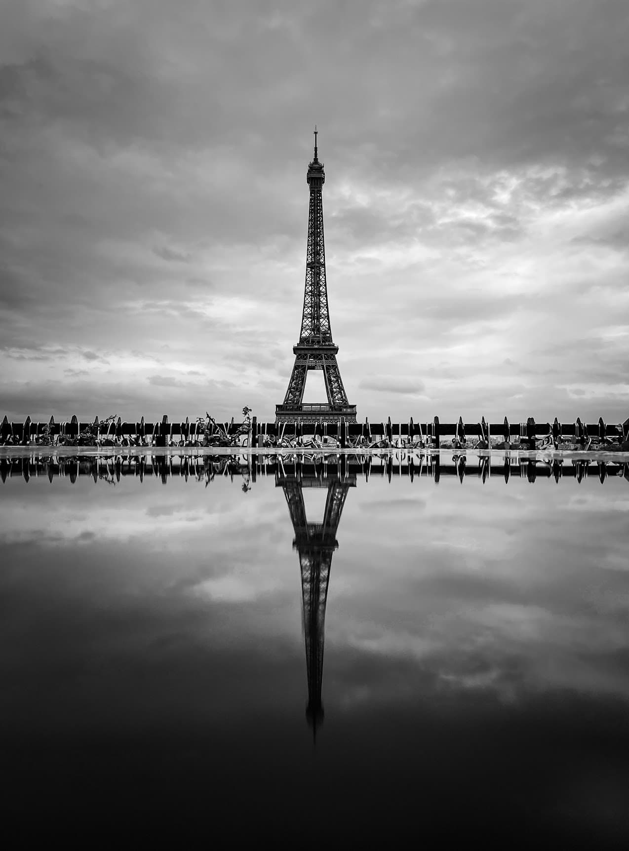 IMG 0771 48.8616N 2.2886E