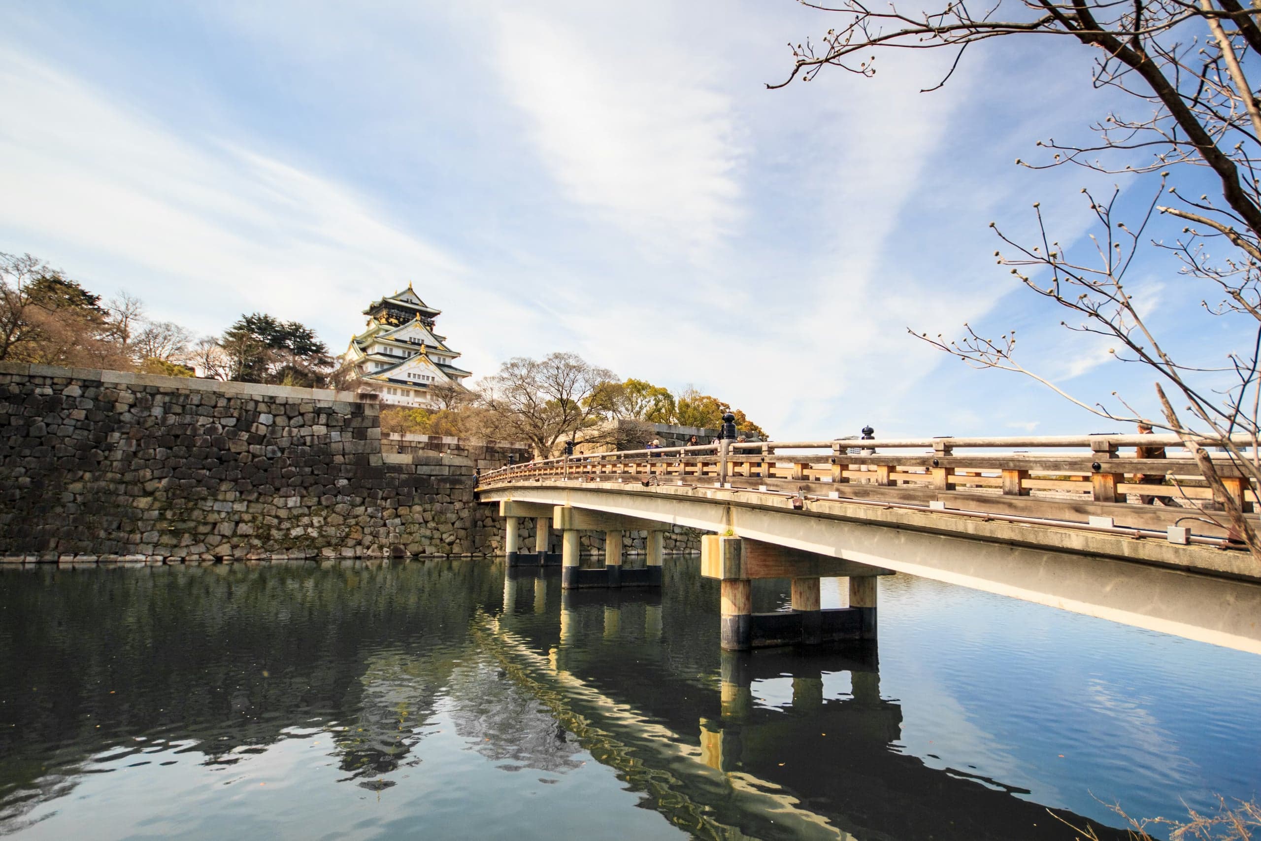 photo 1511550154238 f142618836b6 34.6873N 135.5262E